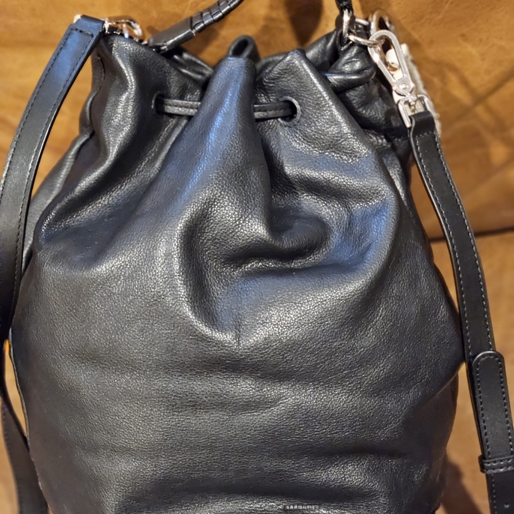 ALLSAINTS Capotal Collection Black Leather Bucket Bag All Saints SAMPLE - Picture 5 of 12